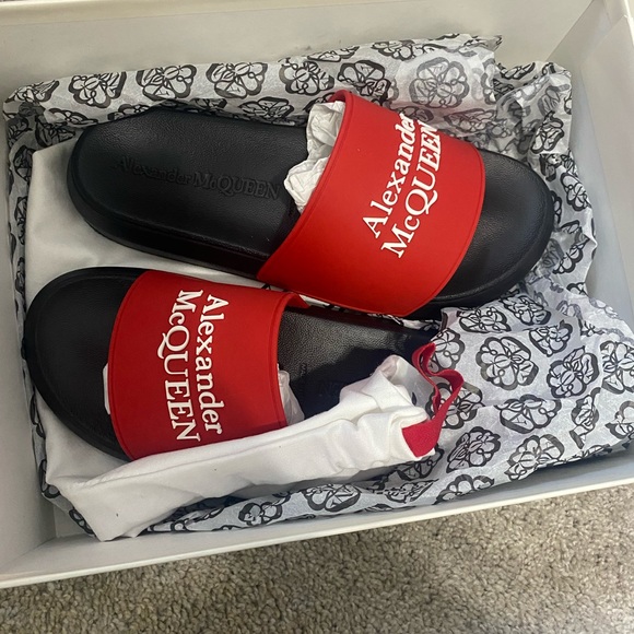 Alexander McQueen pool slides - Picture 2 of 4